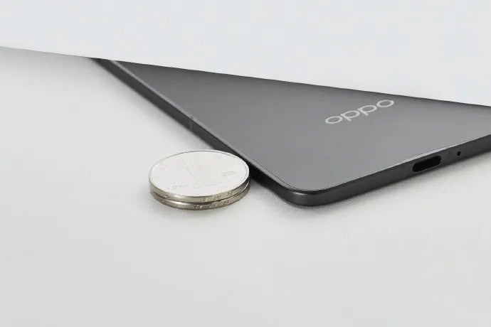 oppo-find-n5-coin-comparison.jpg