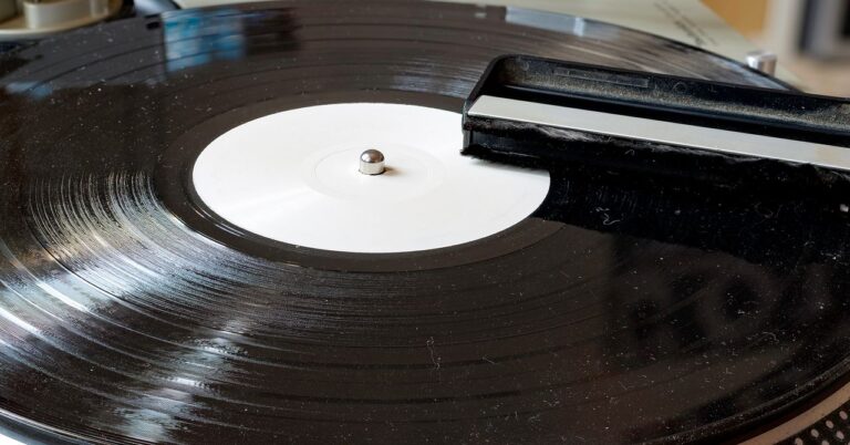 Vinyl-record-cleaning-brush-GettyImages-1129795475-peuceta-cropped.jpg