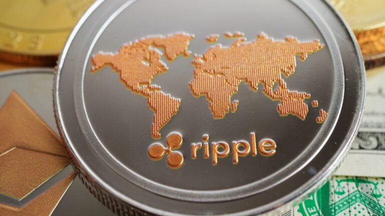 ripple-ceo-trump-crypto.jpg