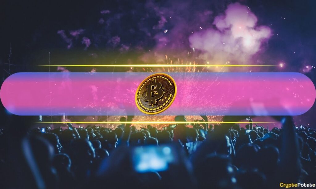 Bitcoin_Crowd.jpg