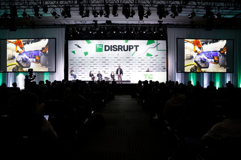 Disrupt-2024-main-stage.jpg