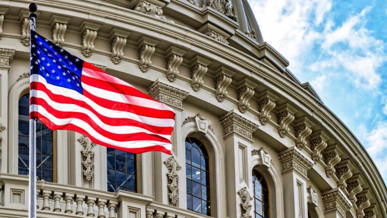 coinbase-urges-senate-vote-on-crypto-regulations.jpg