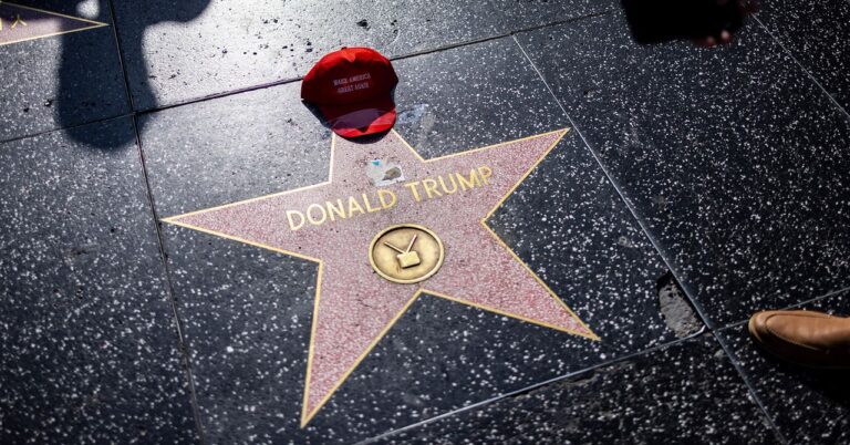 trump-hollywood-cul-2154758359.jpg