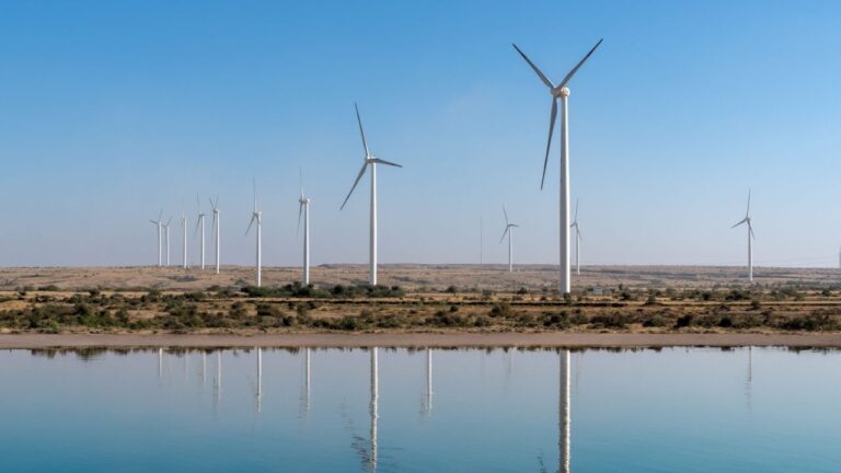 wind-turbines-pakistan.jpg