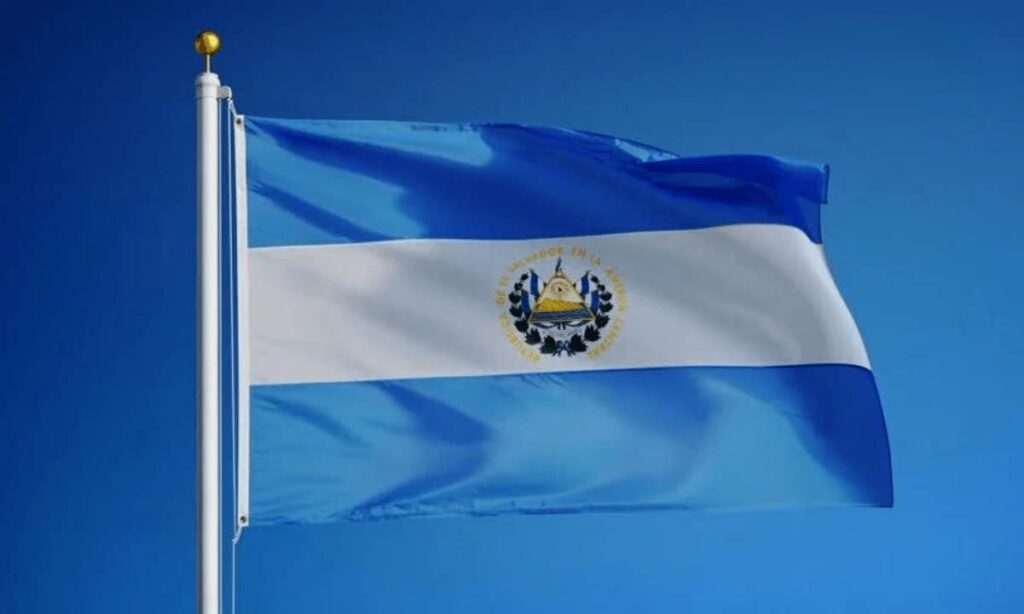 El_Salvador_Flag.jpg
