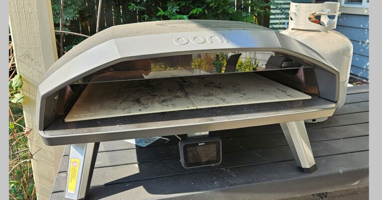 Ooni-Koda-2-Max-Reviewer-Photo-SOURCE-Adrienne-So.jpg