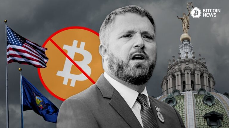 Pennsylvania-hb1812-Officials-Holding-bitcoin.jpg