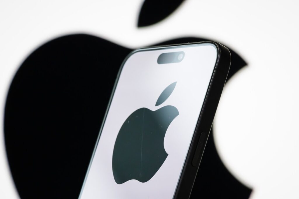 apple-on-phone.jpg