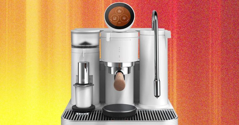 A-New-Espresso-Machine-From-China-Offers-a-Couple-of-Bold-Leaps-Forward.jpg