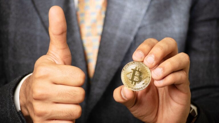 thumzup-media-eyes-billion-dollar-future-with-bitcoin-and-altcoin-treasury.jpg