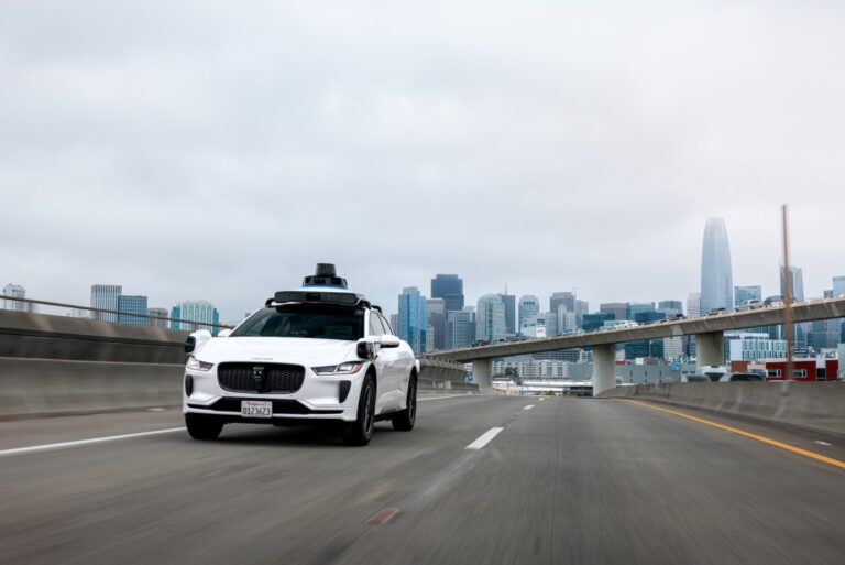 SF_WAYMO-FREEWAY_FRONT.jpg
