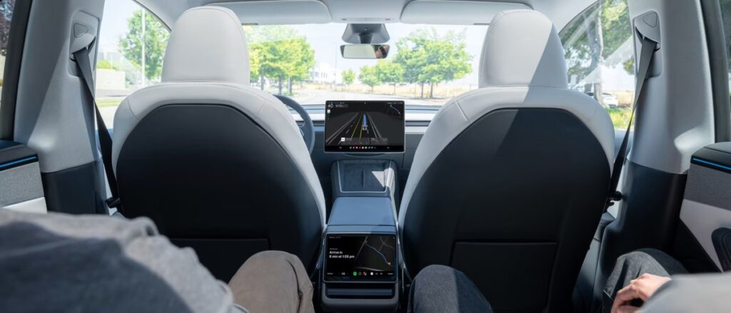 tesla-robotaxi-interior.jpg