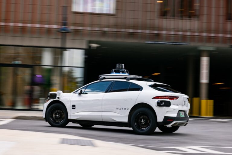Waymo-on-Uber_Photo-2.jpg