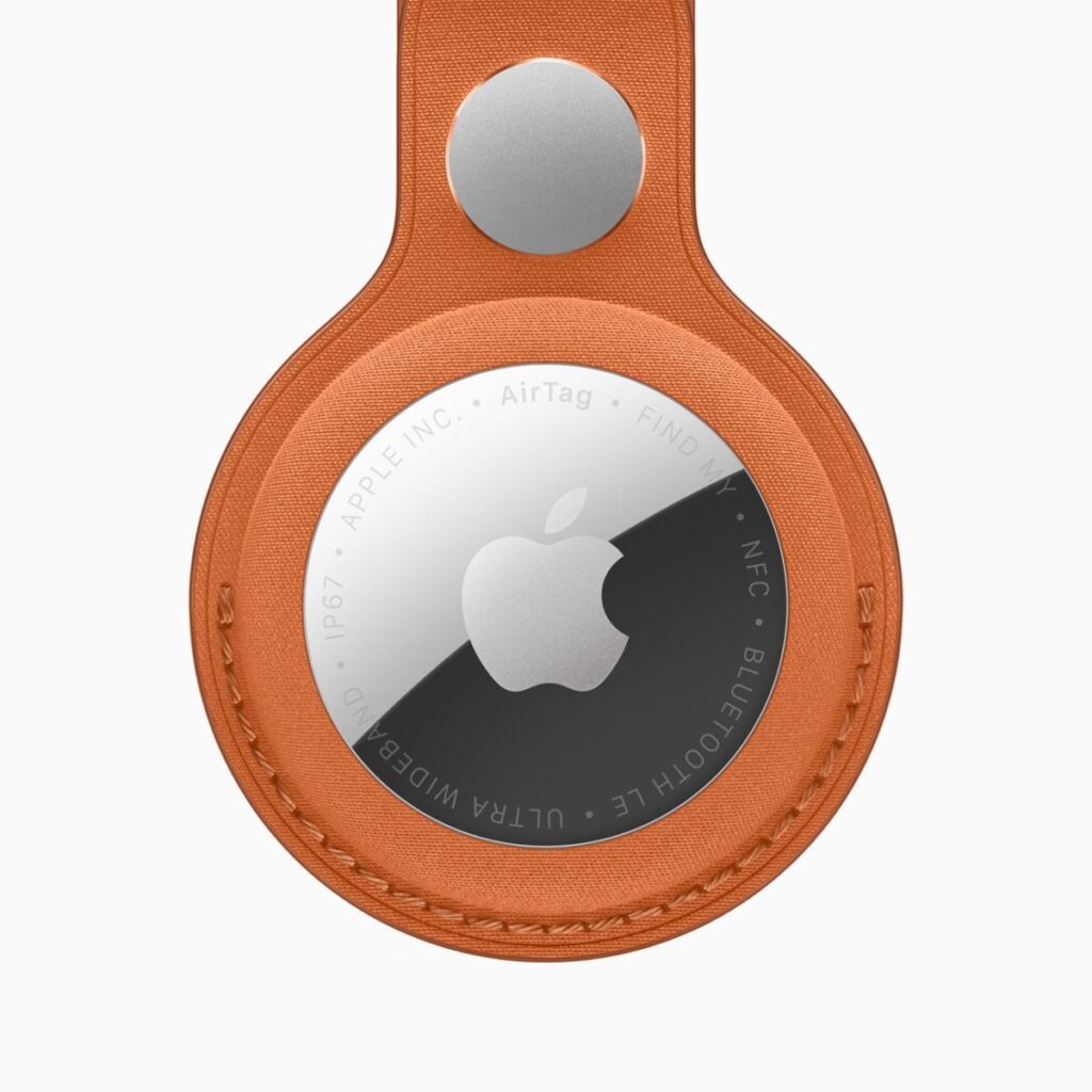 Apple-AirTag-FineWoven-Key-Ring_inline.jpg.large_2x.jpg