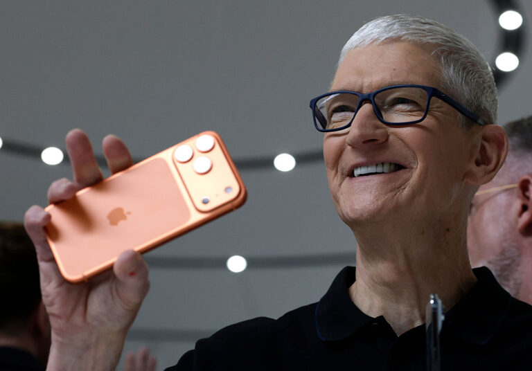 tim-cook-iphone-GettyImages-2234563479.jpg