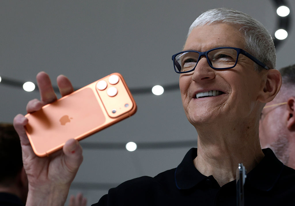 tim-cook-iphone-GettyImages-2234563479.jpg