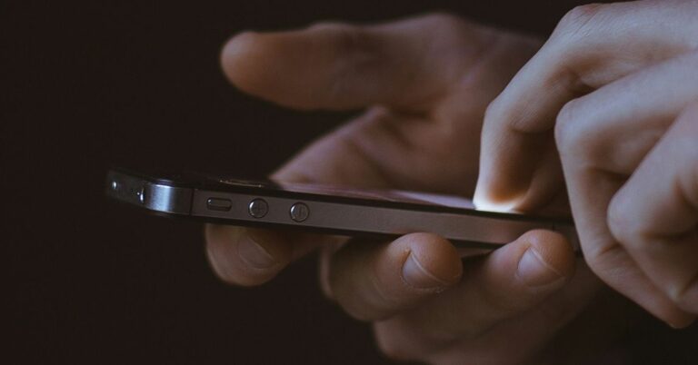 Best20Prepaid20Phone20Plans2005202620closeup20of20hands20using20phone20SOURCE20Unsplash-G.jpeg