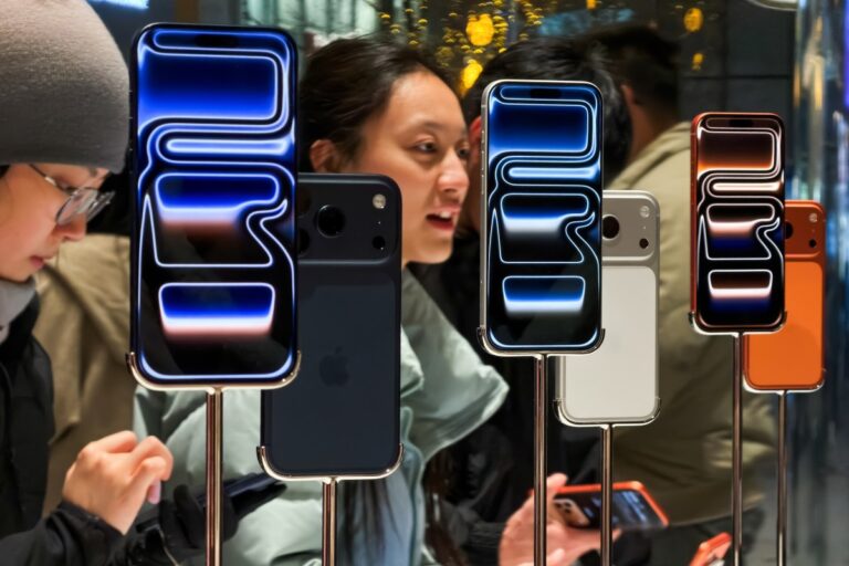 iphone-store.jpg