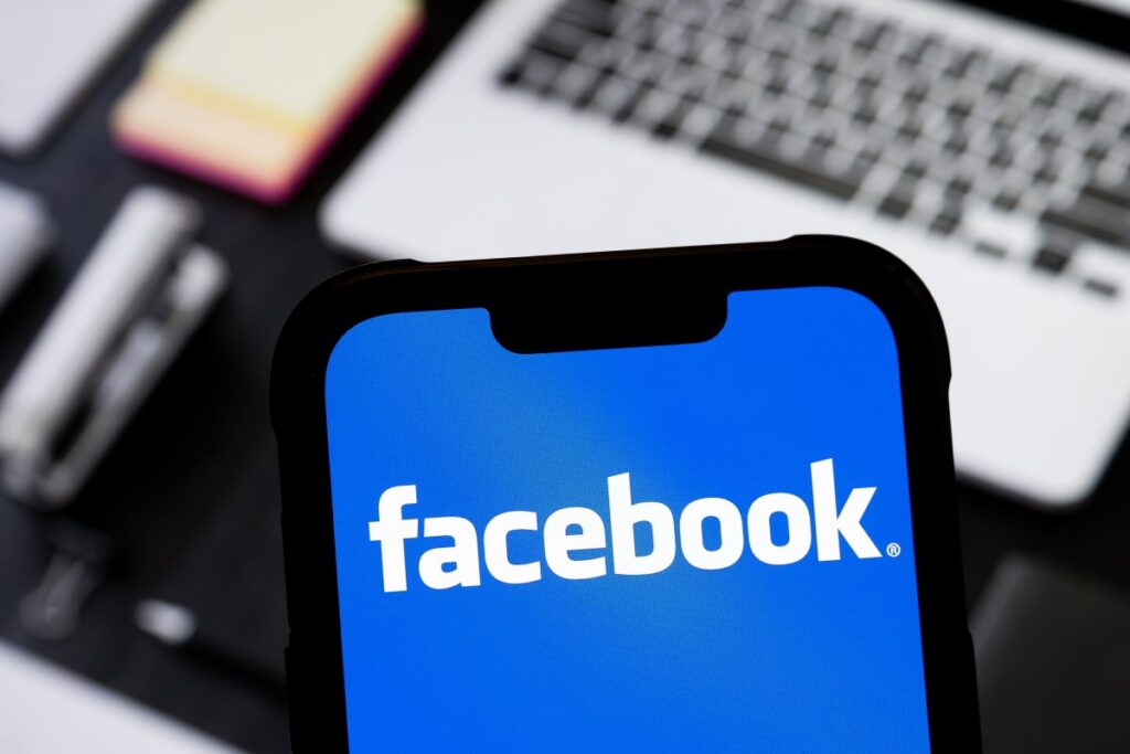 facebook-logo-on-phone.jpg