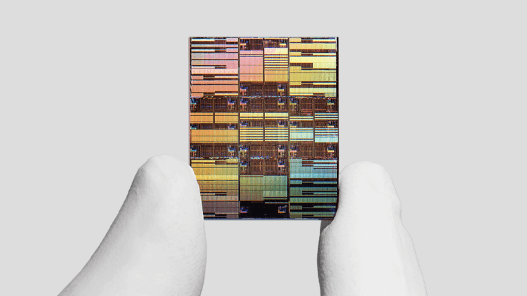 ibm-unveils-sub-1-nanometer-chip-with-100-billion-transistors-extending-moores-law.png