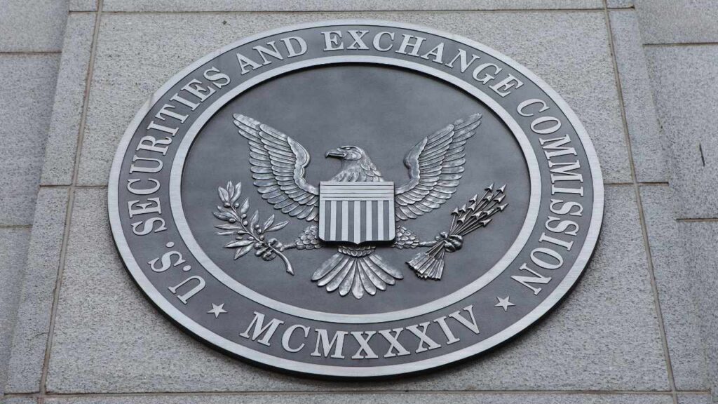 sec-urged-to-delay-spacex-ipo-elizabeth-warren_nwmk.jpg