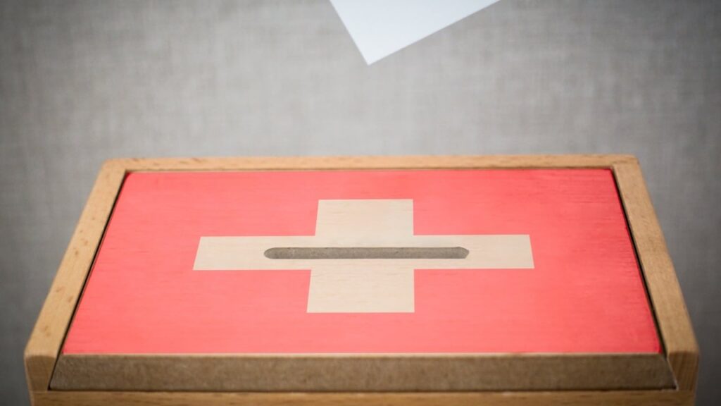 swissballot_nwmk.jpg