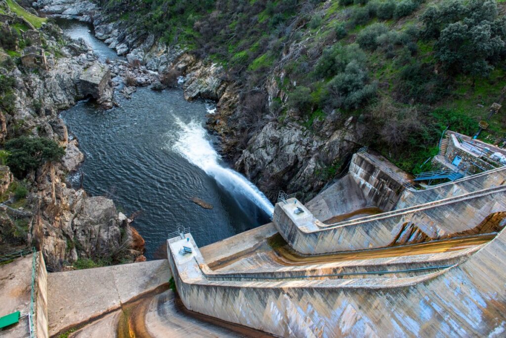 water-dam-spill-2263108794.jpg