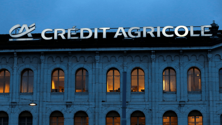 credit-agricole-worlds-largest-cooperative-bank-launches-stablecoin-eurxt.png