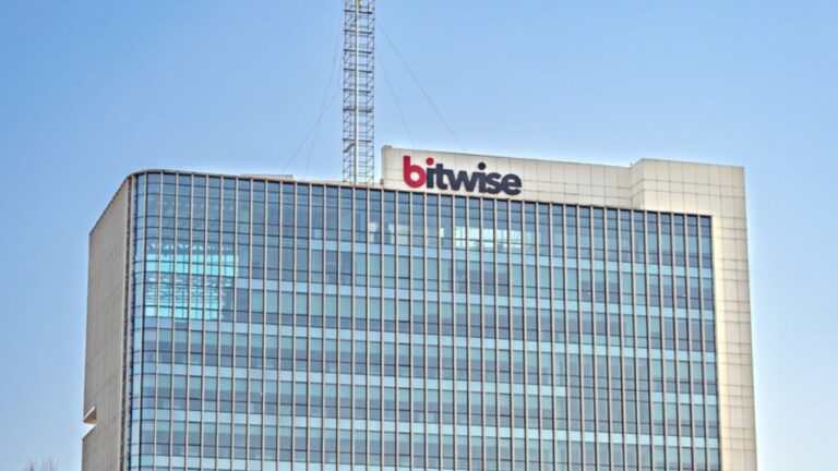 bitwise-targets-solana-staking-etf-for-first-tokenized-shares.jpg