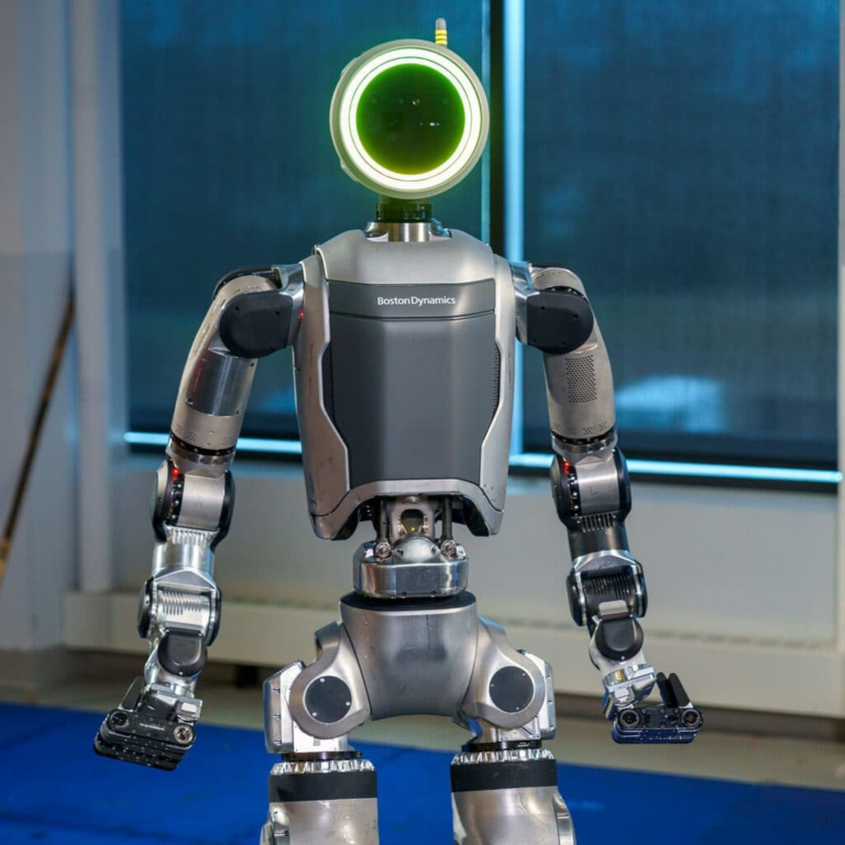 boston_dynamics_humanoid_robot.png