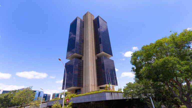 central-bank-of-brazil-hq.jpg
