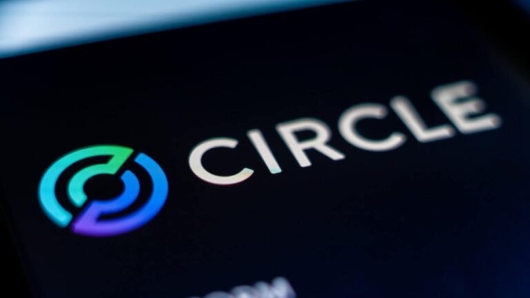 circle-renews-coinbase-usdc-deal-and-rules-out-dividends.jpg