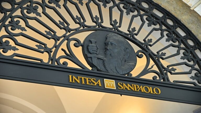 intesa-sanpaolo-cuts-key-bitcoin-etf-stake-by-94-triples-staked-ethereum-position.jpg