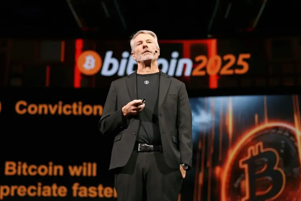 michael-saylor-bitcoin-conference-inline.webp.webp