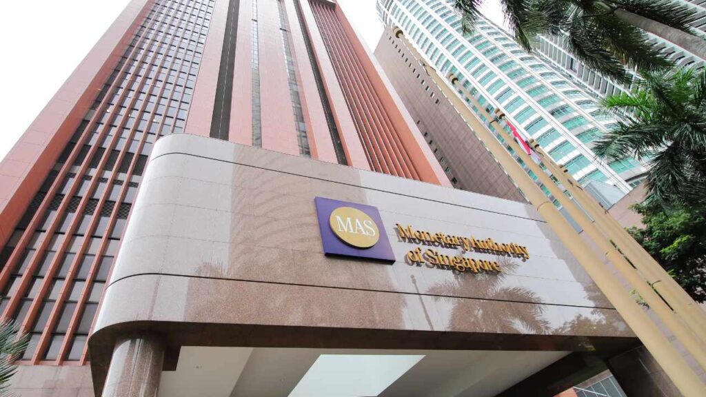 singapore-central-bank.jpg