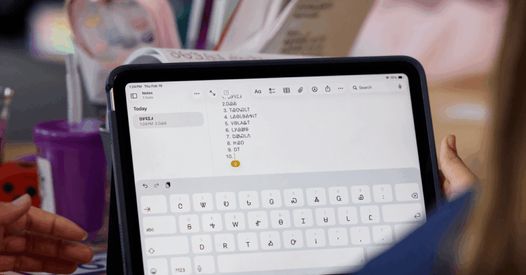 Apple-Cherokee-Nation-education-partnership-Cherokee-keyboard-on-iPad.png