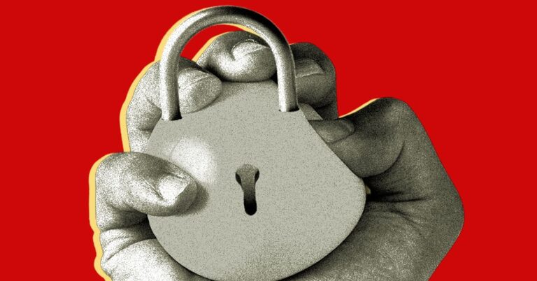 Kernel-Panic-Encription-Being-Squeezed-to-Death-Security.jpg