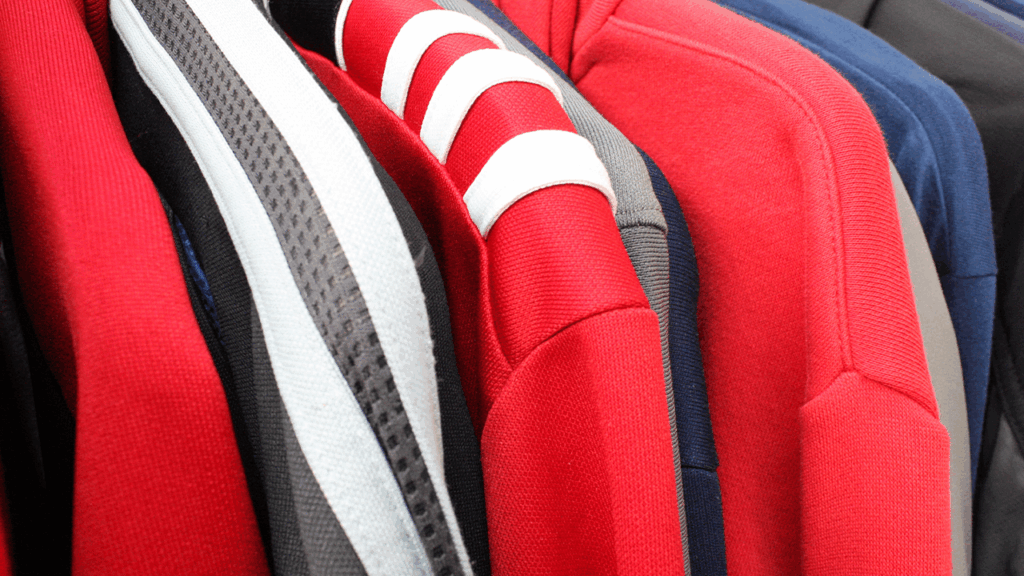 a-teenager-paid-3-for-an-old-basketball-jacket-at-goodwill-it-sold-for-89600.png