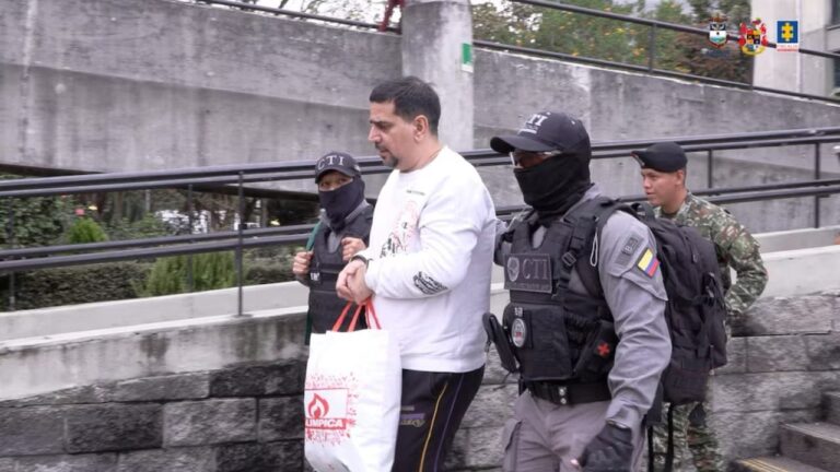 man-captured-by-colombian-authorities.jpg