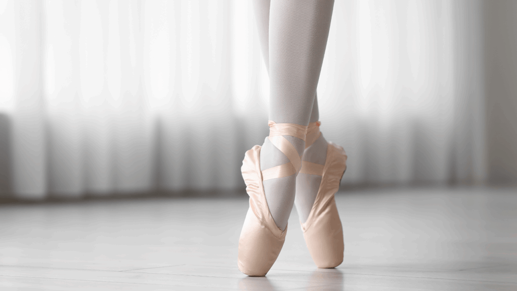 she-trained-to-be-a-ballerina-in-brazil-at-30-shes-the-worlds-youngest-self-made-female-billionaire.png